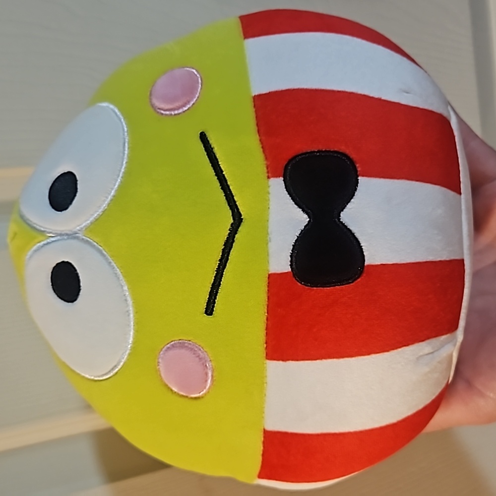 Squishmallows Hello Kitty Keropp: 8 IN: NEW WITH TAGS